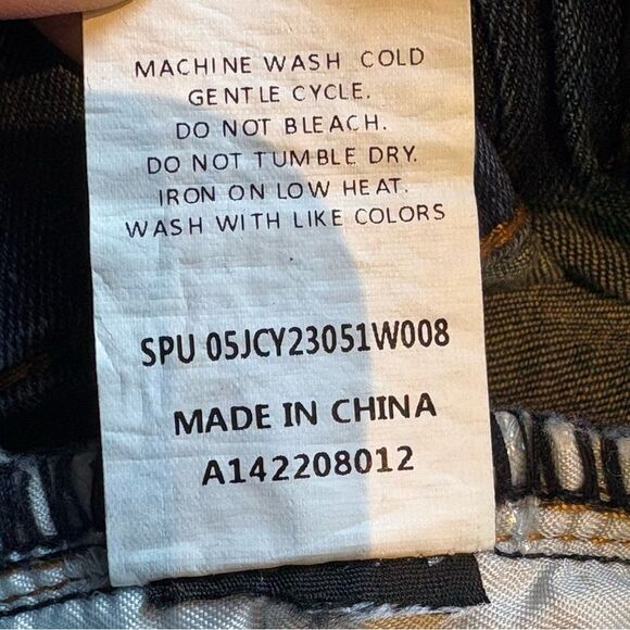 BloomChic Women's Denim Blue Shorts High Rise size 10 Cuffed - Picture 5 of 6